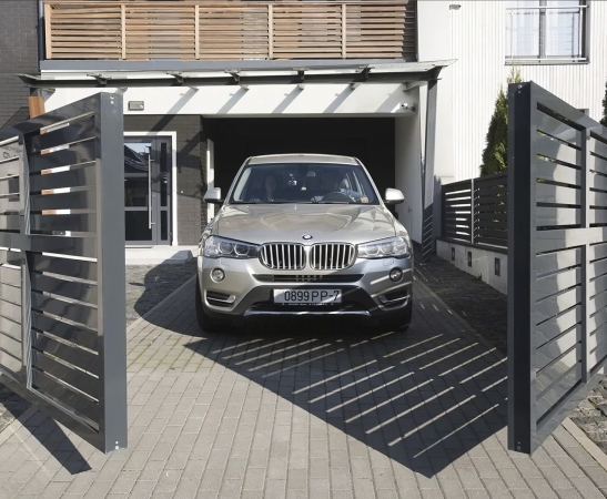 Ворота в Адлере