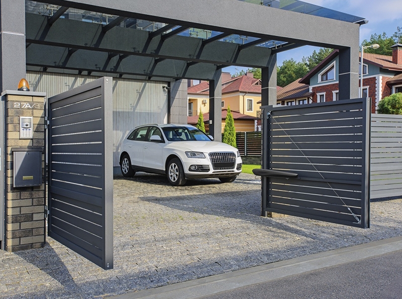 Распашные в Адлере